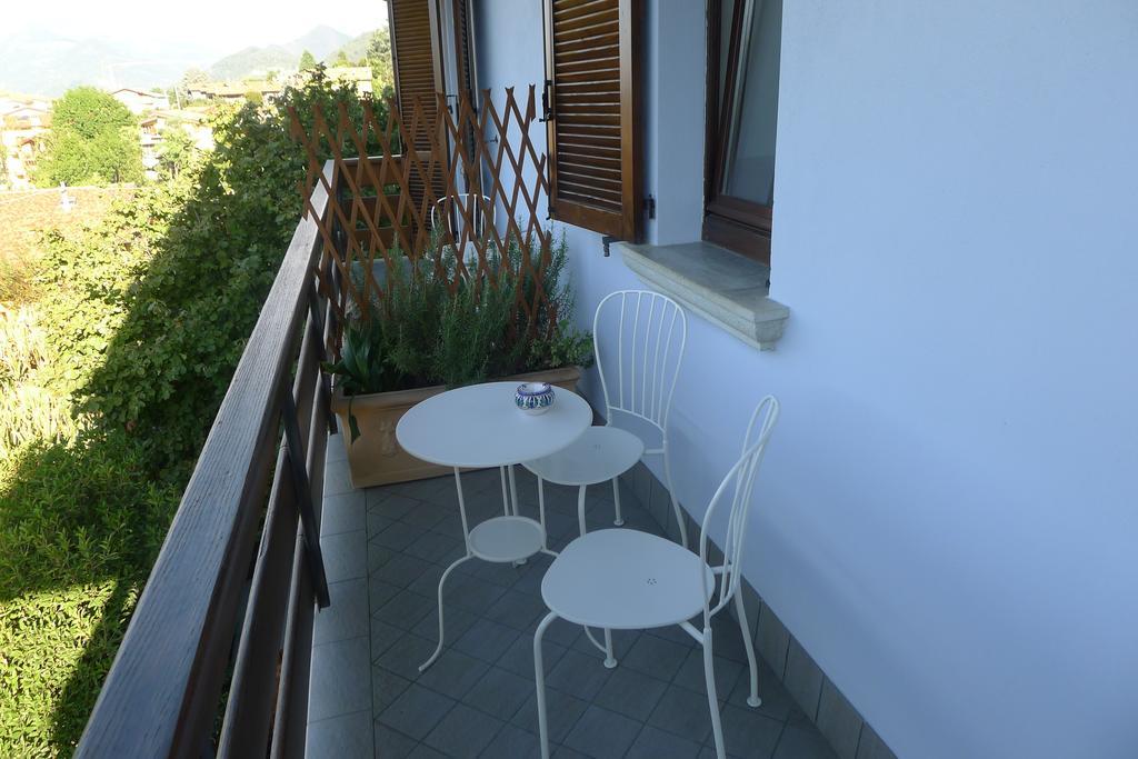 B&B La Corte Dei Gelsomini Ponteranica Exterior foto